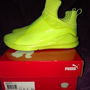 puma lime green shoes
